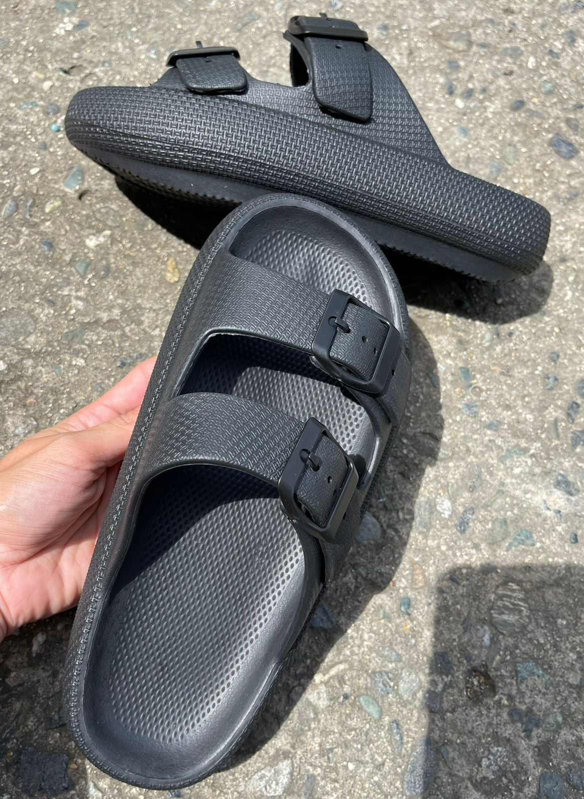 Sandalia UrbanFlex Flexibilidad y Suavidad™