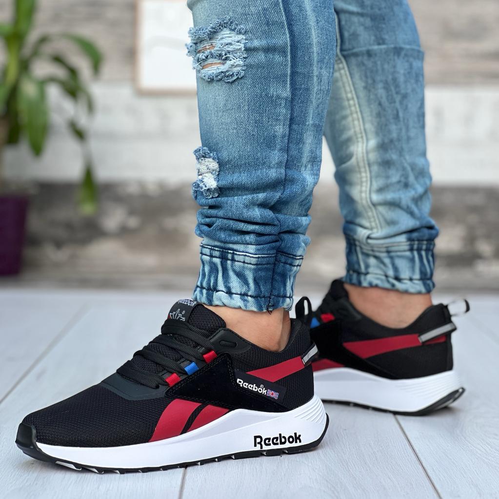 Oferta Exclusiva: El clásico de Reebok que todos quieren a un precio único