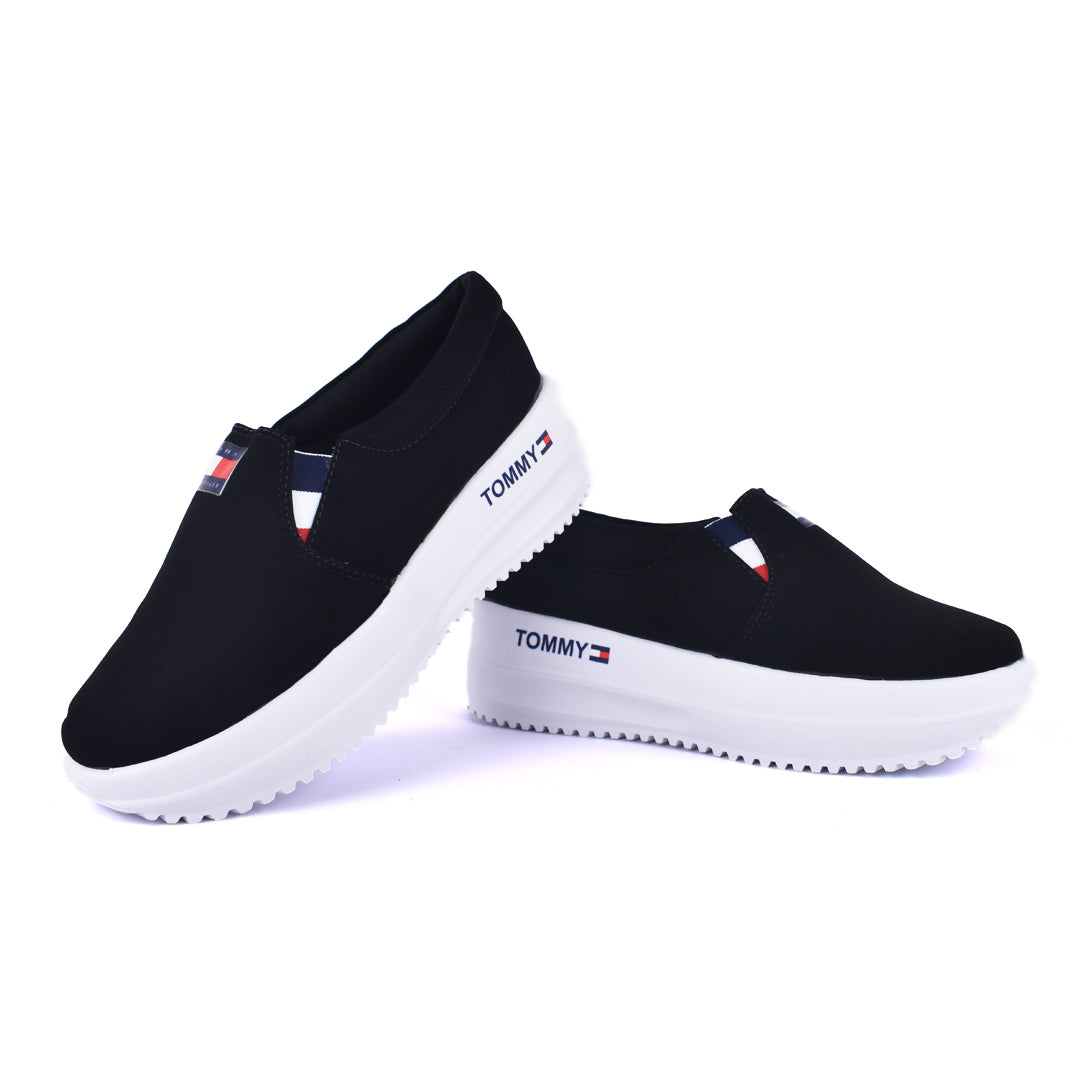 Tenis Slip-On Tommy con Suela Track