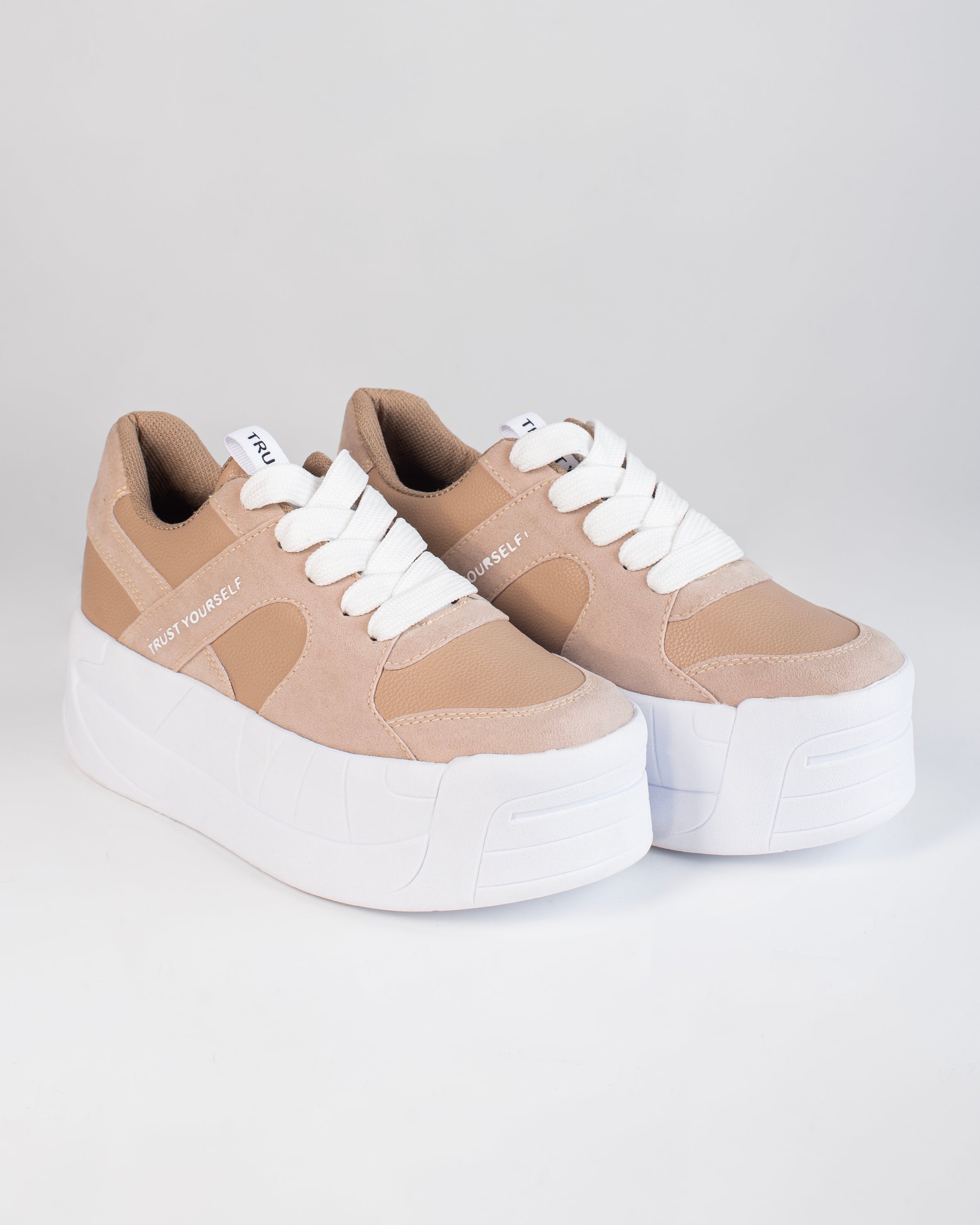 Tenis Aura Urban™ | Exclusividad Casual para un Look Extraordinario